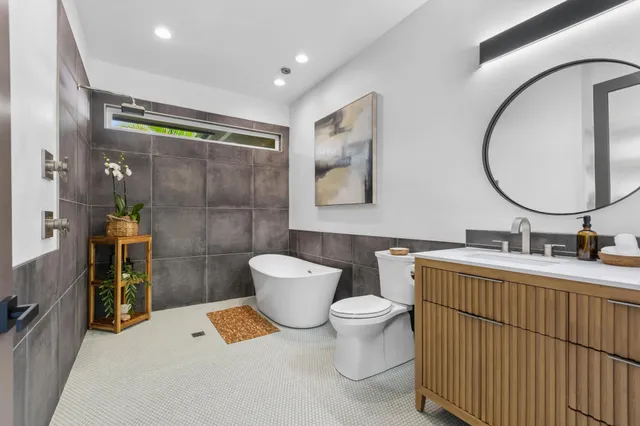 $2,400,000 | 78-7002 Ola Kino Street, Kailua-Kona, HI 96740