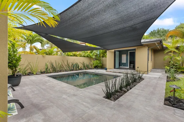 $2,400,000 | 78-7002 Ola Kino Street, Kailua-Kona, HI 96740