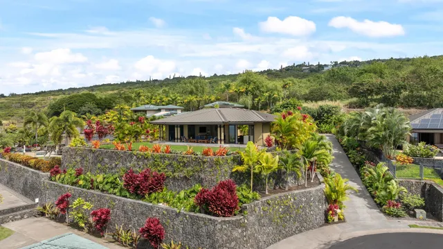 $2,400,000 | 78-7002 Ola Kino Street, Kailua-Kona, HI 96740