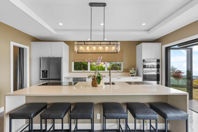 $2,400,000 | 78-7002 Ola Kino Street, Kailua-Kona, HI 96740