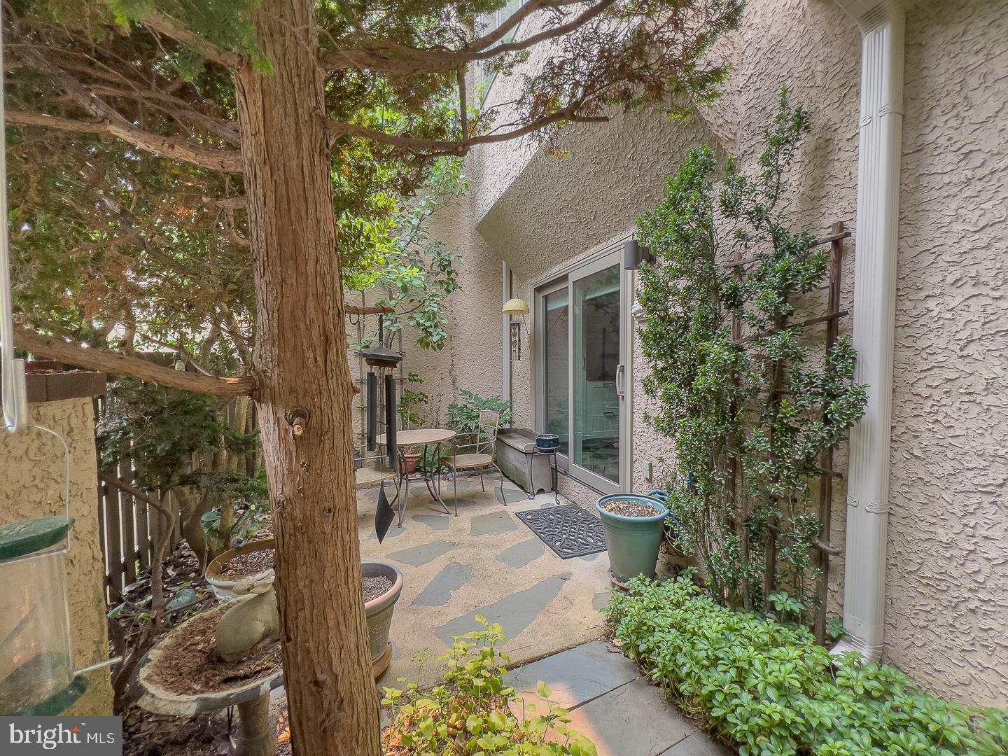 41 Greythorne Woods Circle Wayne, PA 19087 - Photo 3 of 31