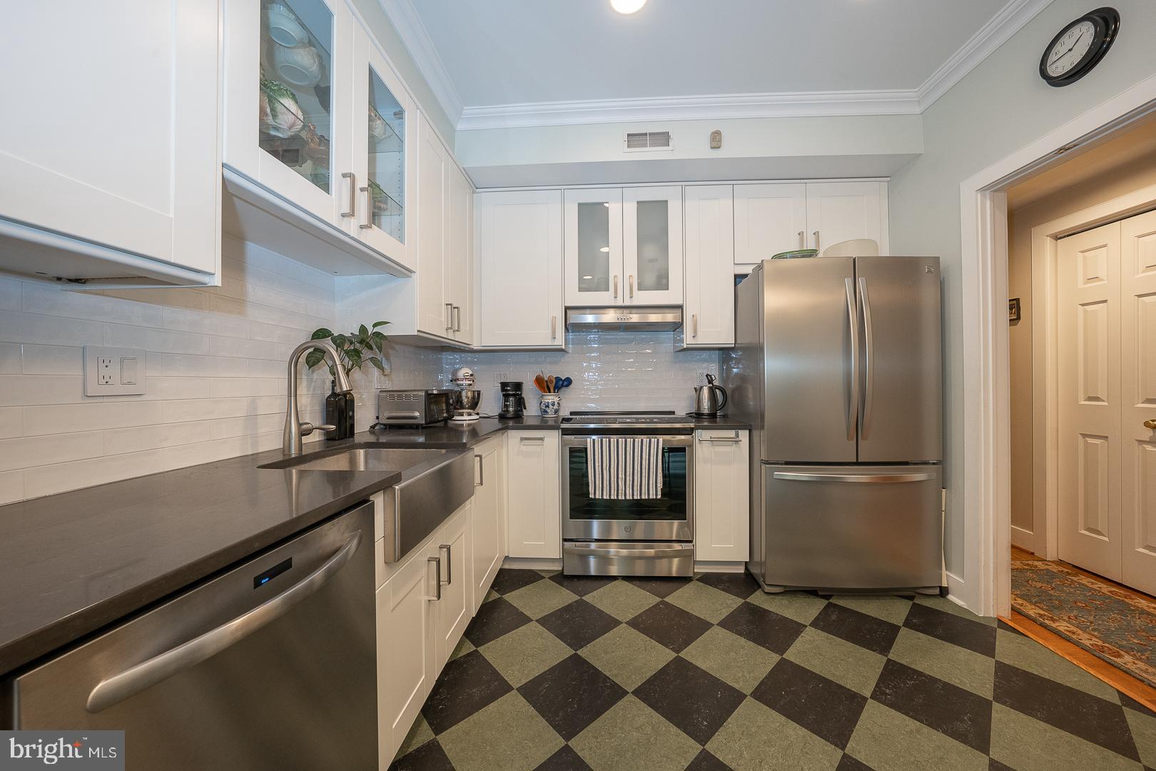 41 Greythorne Woods Circle Wayne, PA 19087 - Photo 7 of 31 Abundance of cabinet space