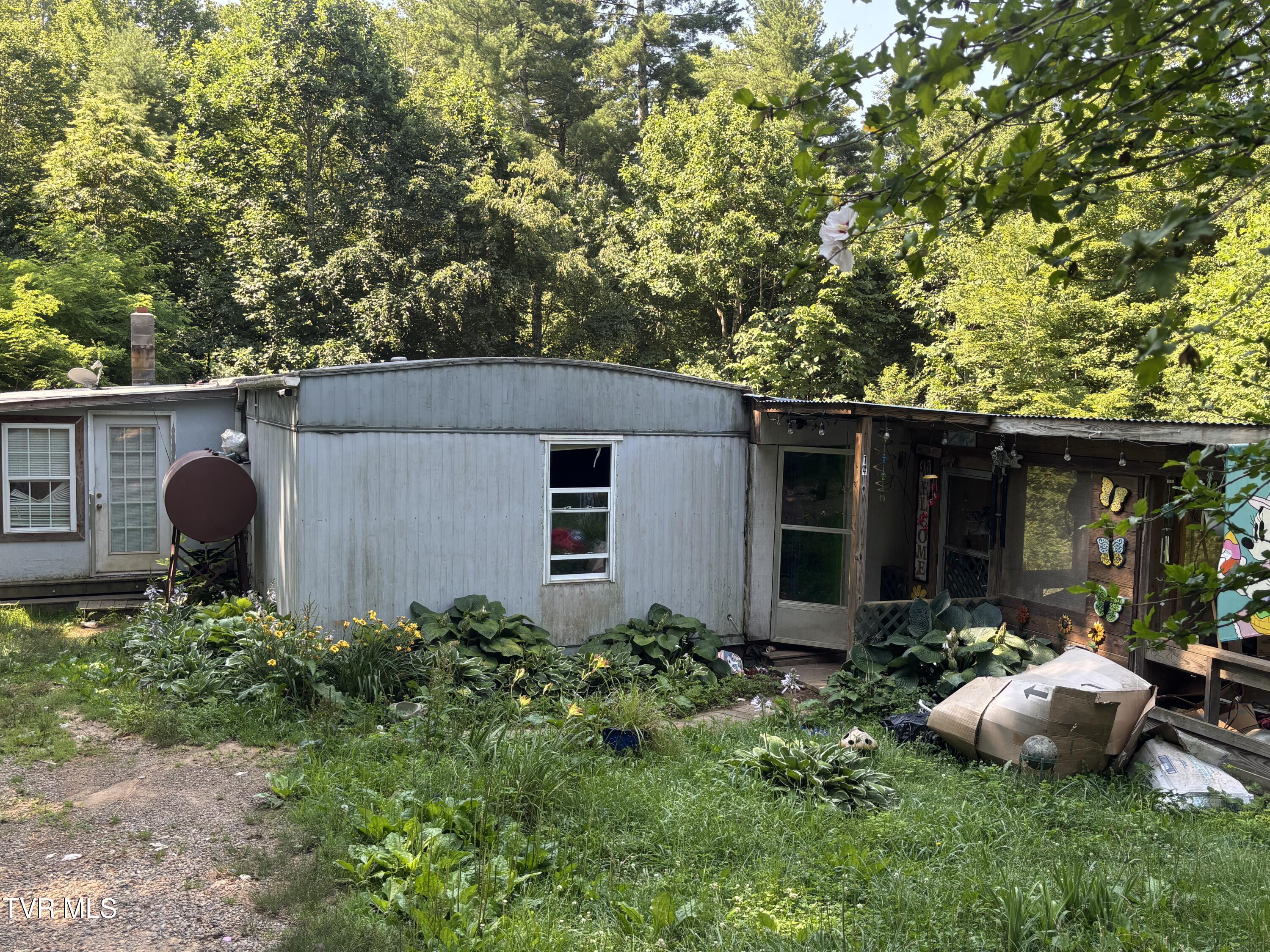 1481 Pleasant Valley Road Mountain City, TN 37683 - Photo 29 of 44 IMG_0658