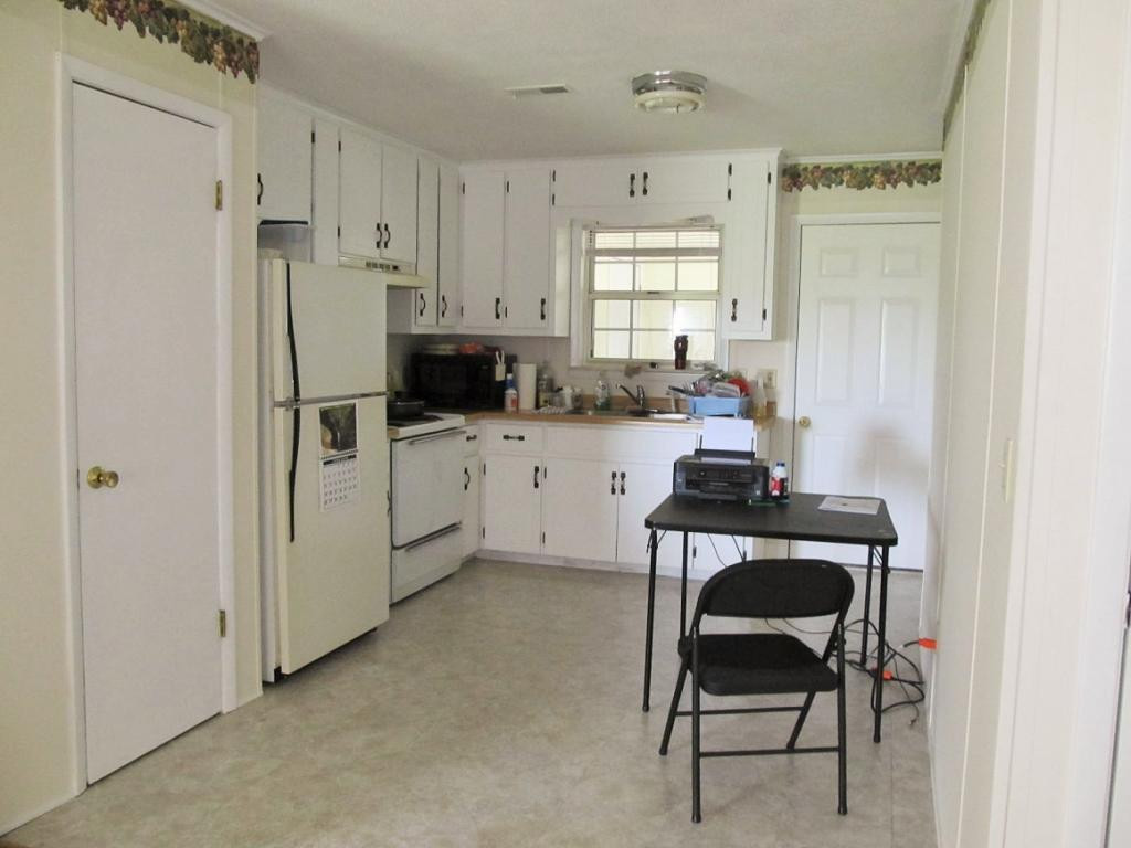 65-a Cedar Creek Road, Unit 2 Greeneville, TN 37743 - Photo 12 of 17 Apt A