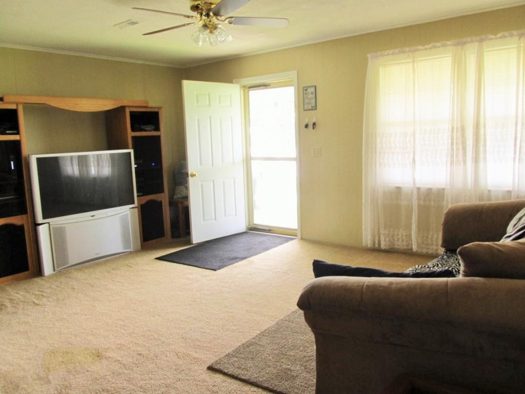 65-a Cedar Creek Road, Unit 2 Greeneville, TN 37743 - Photo 2 of 17 Apt B