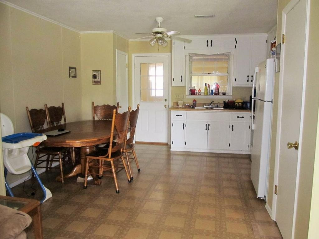 65-a Cedar Creek Road, Unit 2 Greeneville, TN 37743 - Photo 4 of 17 Apt B