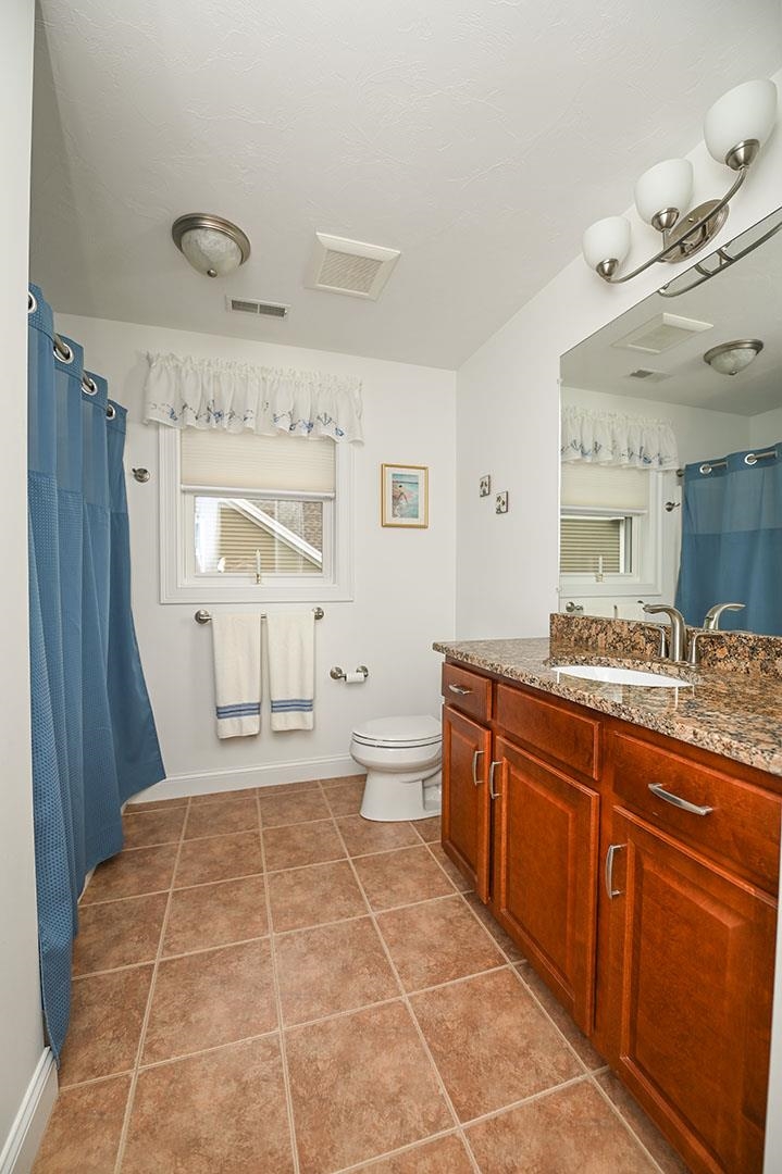 5 Renaissance Circle Salem, NH 03079 - Photo 29 of 40