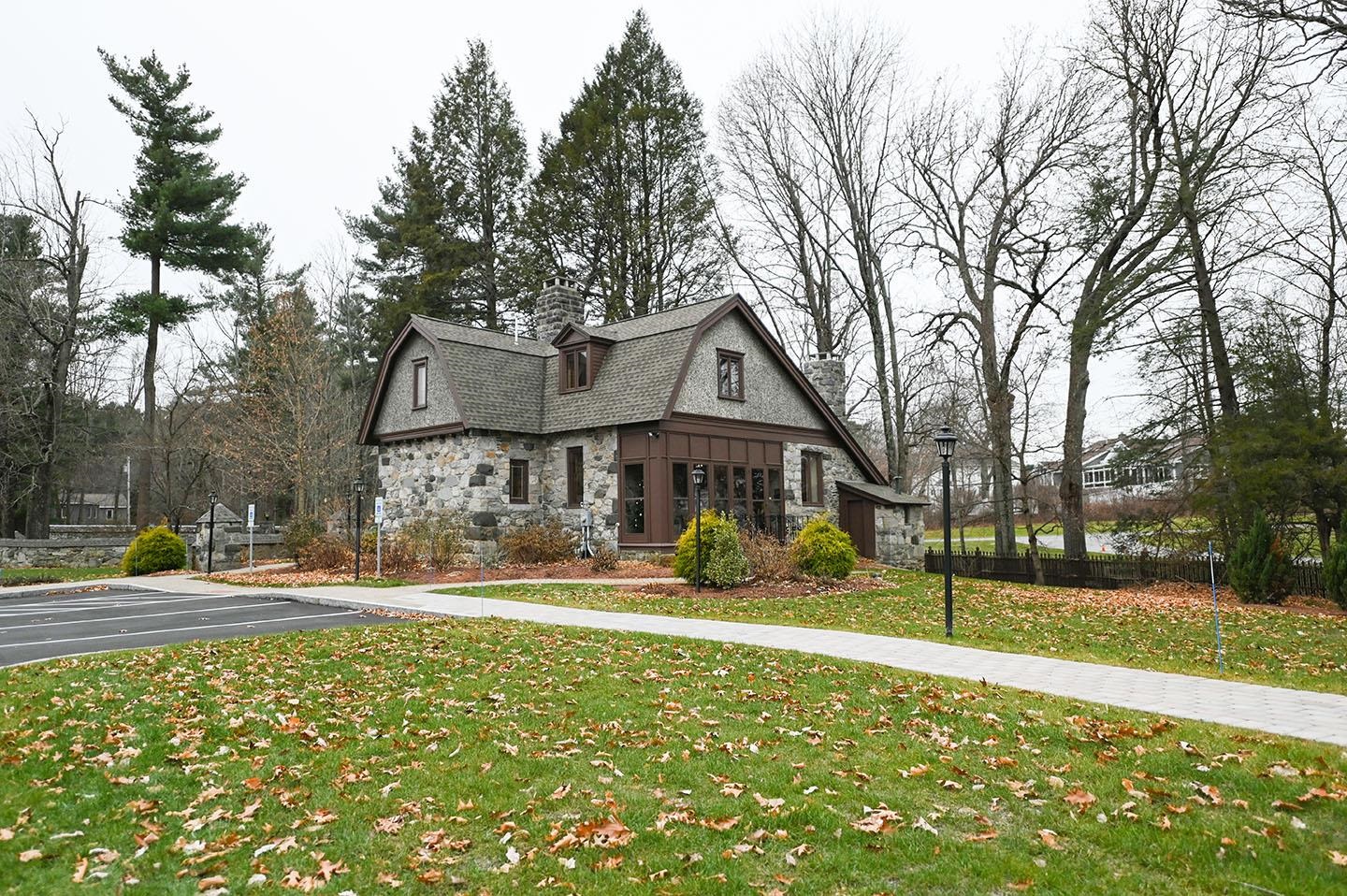 5 Renaissance Circle Salem, NH 03079 - Photo 38 of 40
