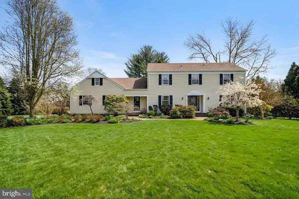 $1,135,000 | 4 Hardley Drive, Cranbury, NJ 08512