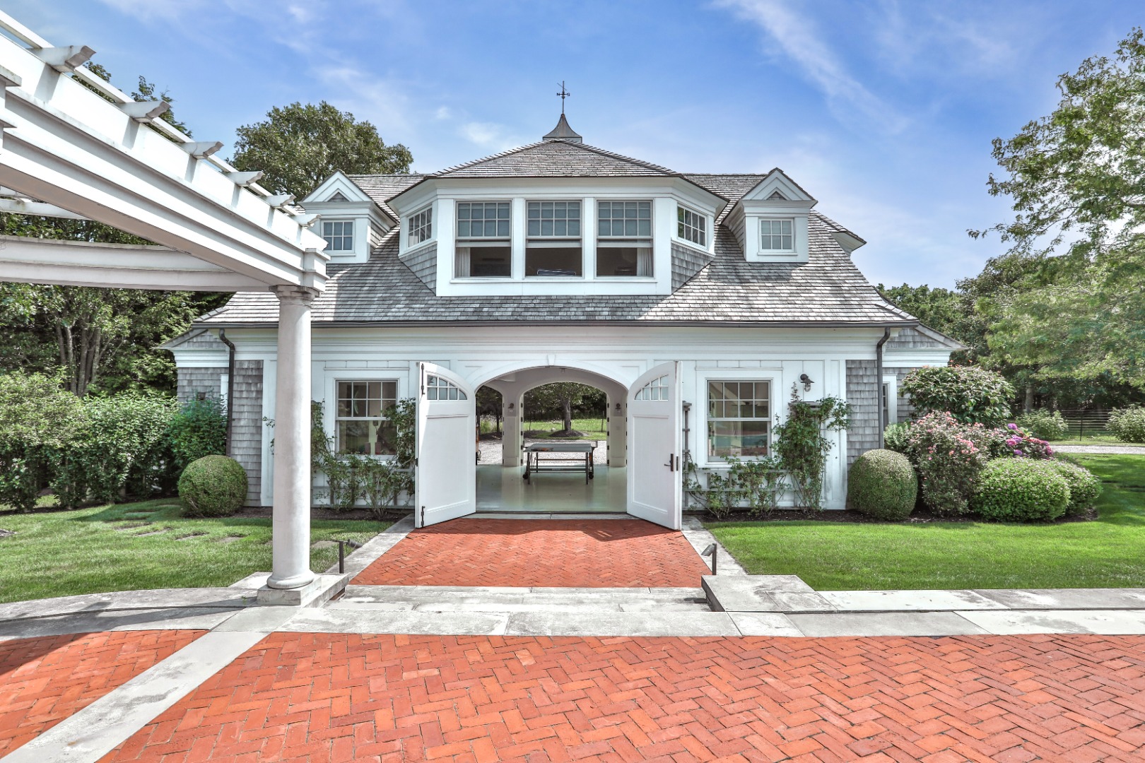 14 Cow Bay Road Edgartown, MA 02539 - Photo 7 of 37
