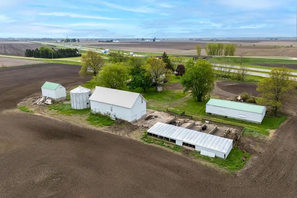 $319,000 | 4400 220th Street, Walcott, IA 52773