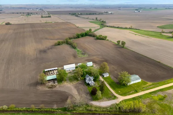 $319,000 | 4400 220th Street, Walcott, IA 52773