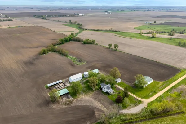 $319,000 | 4400 220th Street, Walcott, IA 52773