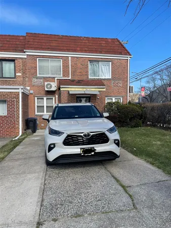 $1,150,000 | 76-79 172nd Street | Hillcrest