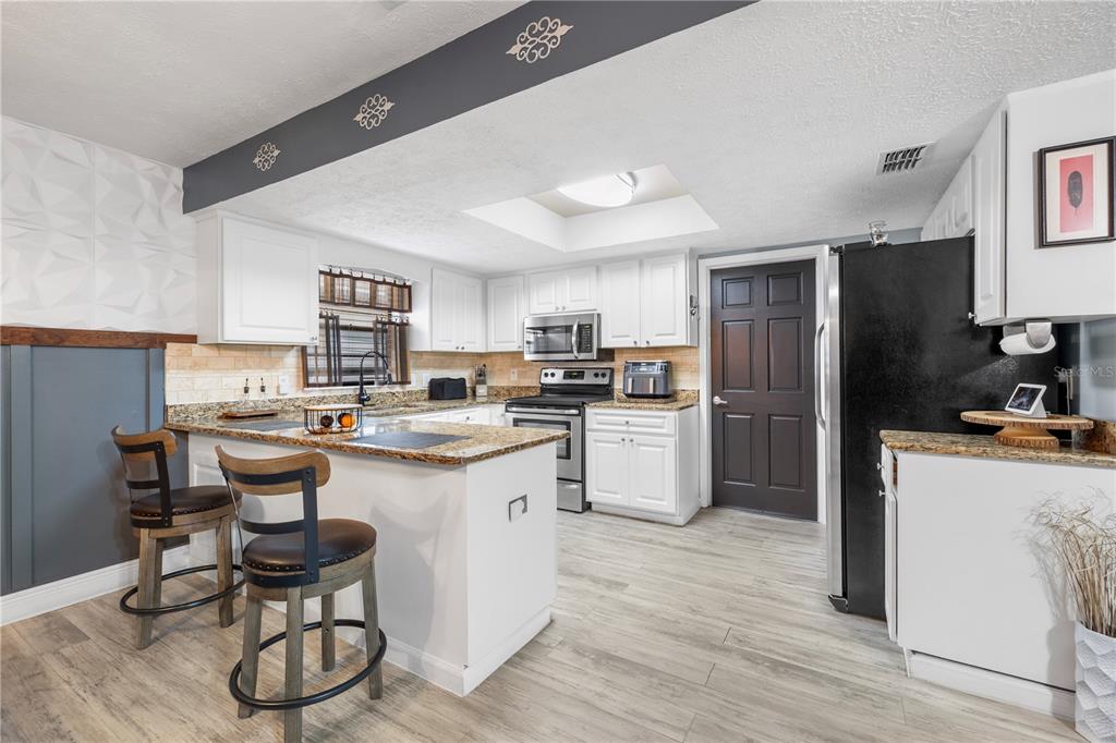 1005 Mook Street Brandon, FL 33510 - Photo 12 of 48