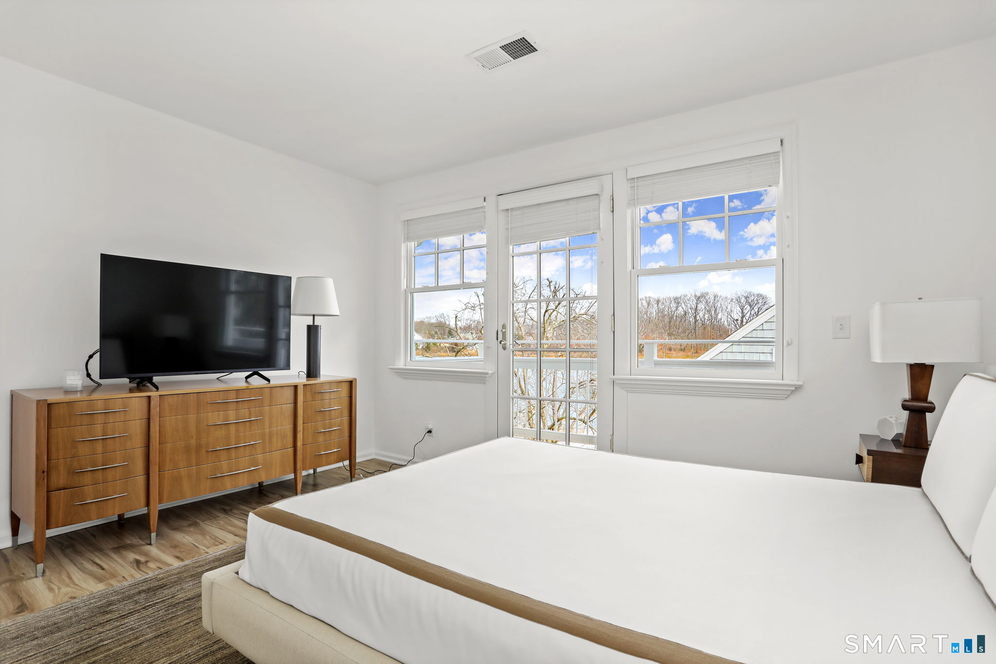 85 Roton Avenue Norwalk, CT 06853 - Photo 8 of 13