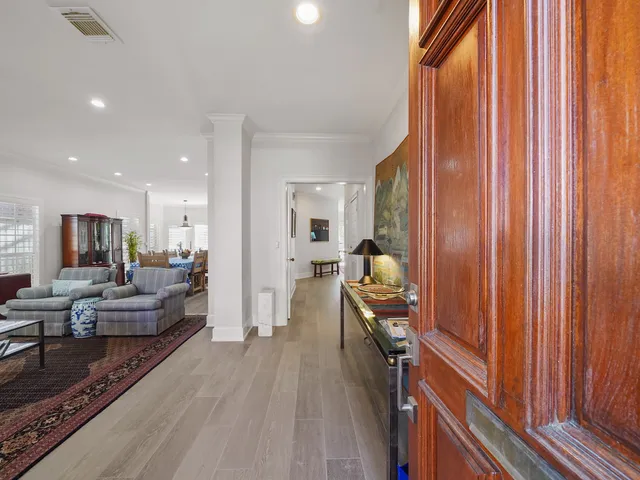 $1,250,000 | 112 Pamellia Drive, Bellaire, TX 77401