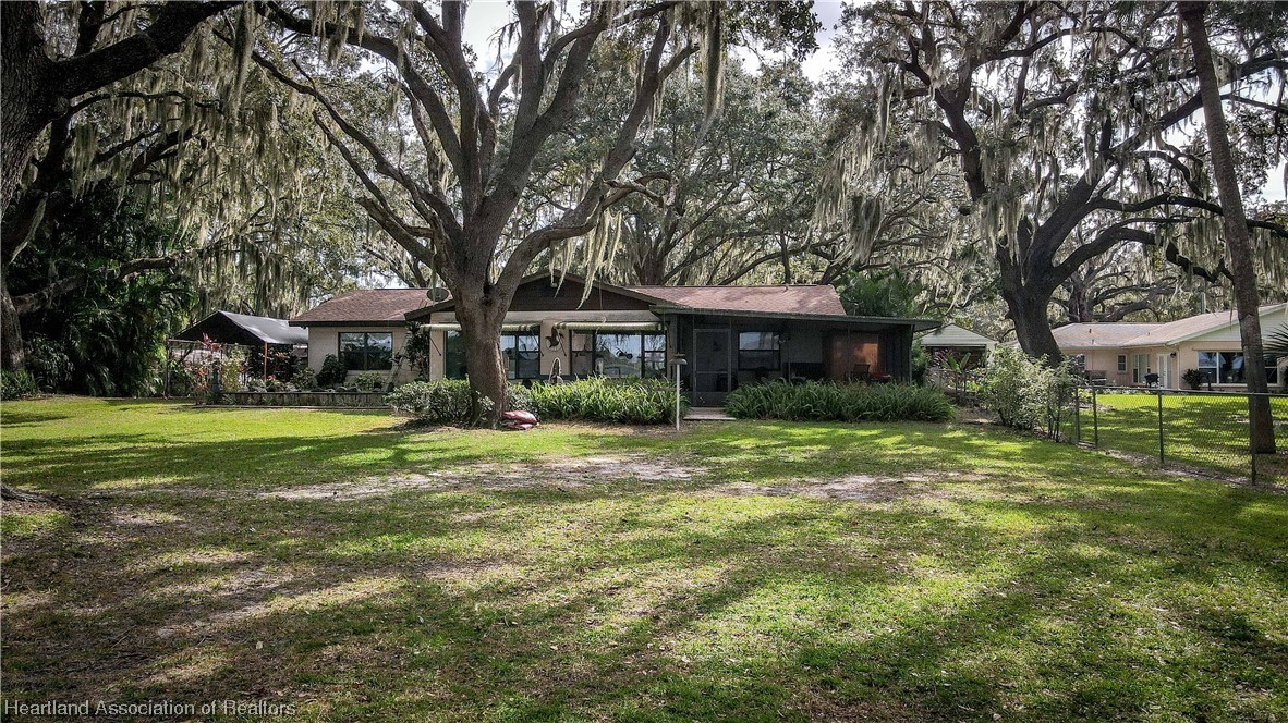 1812 Sentinel Road Sebring, FL 33875 - Photo 6 of 27 Gallery Image 6