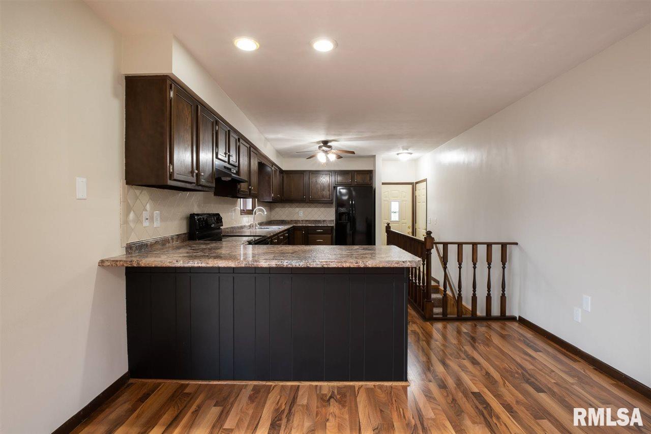4709 North Koerner Road Peoria, IL 61615 - Photo 12 of 36 Gallery Image 12