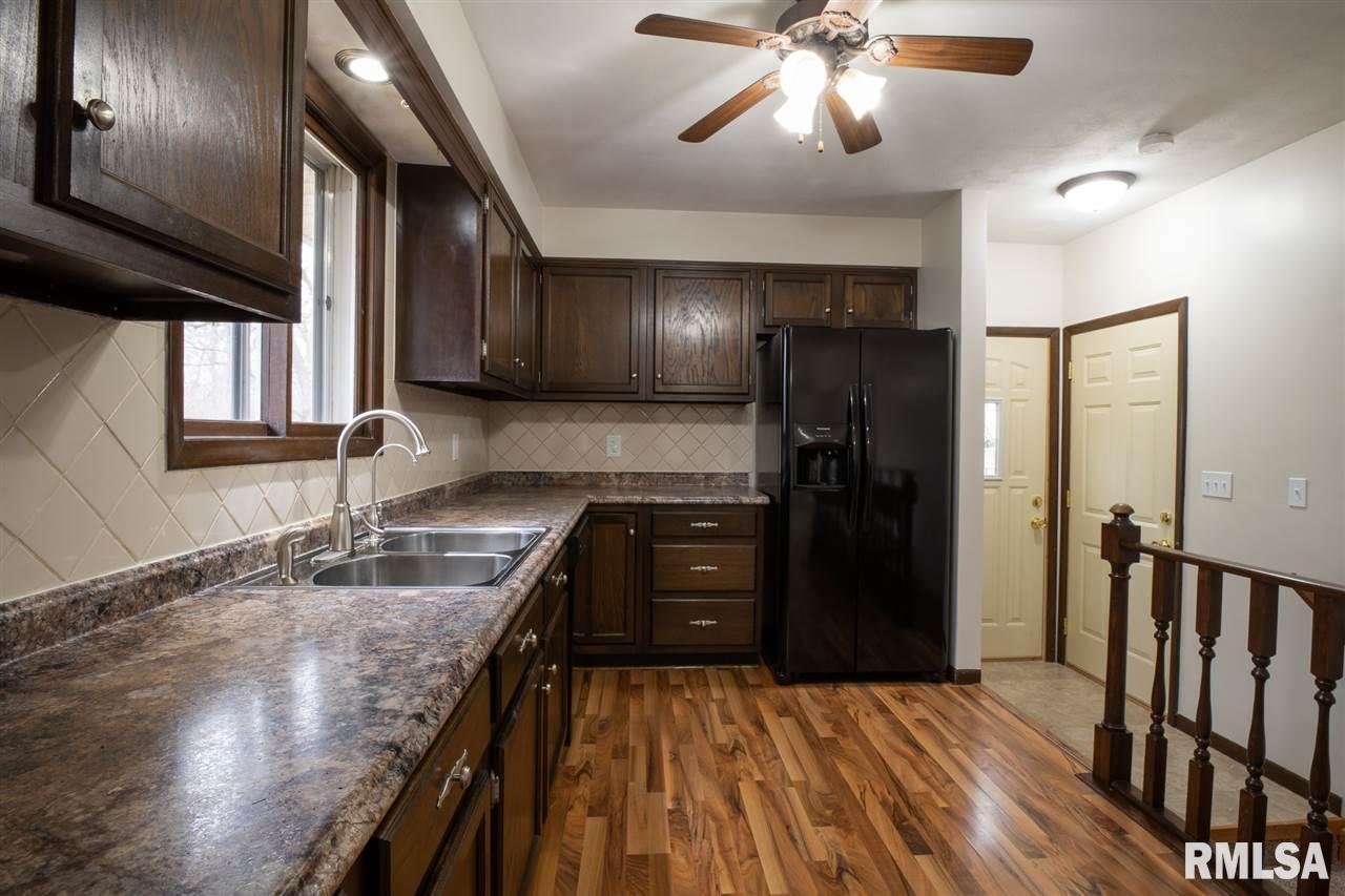 4709 North Koerner Road Peoria, IL 61615 - Photo 16 of 36 Gallery Image 16