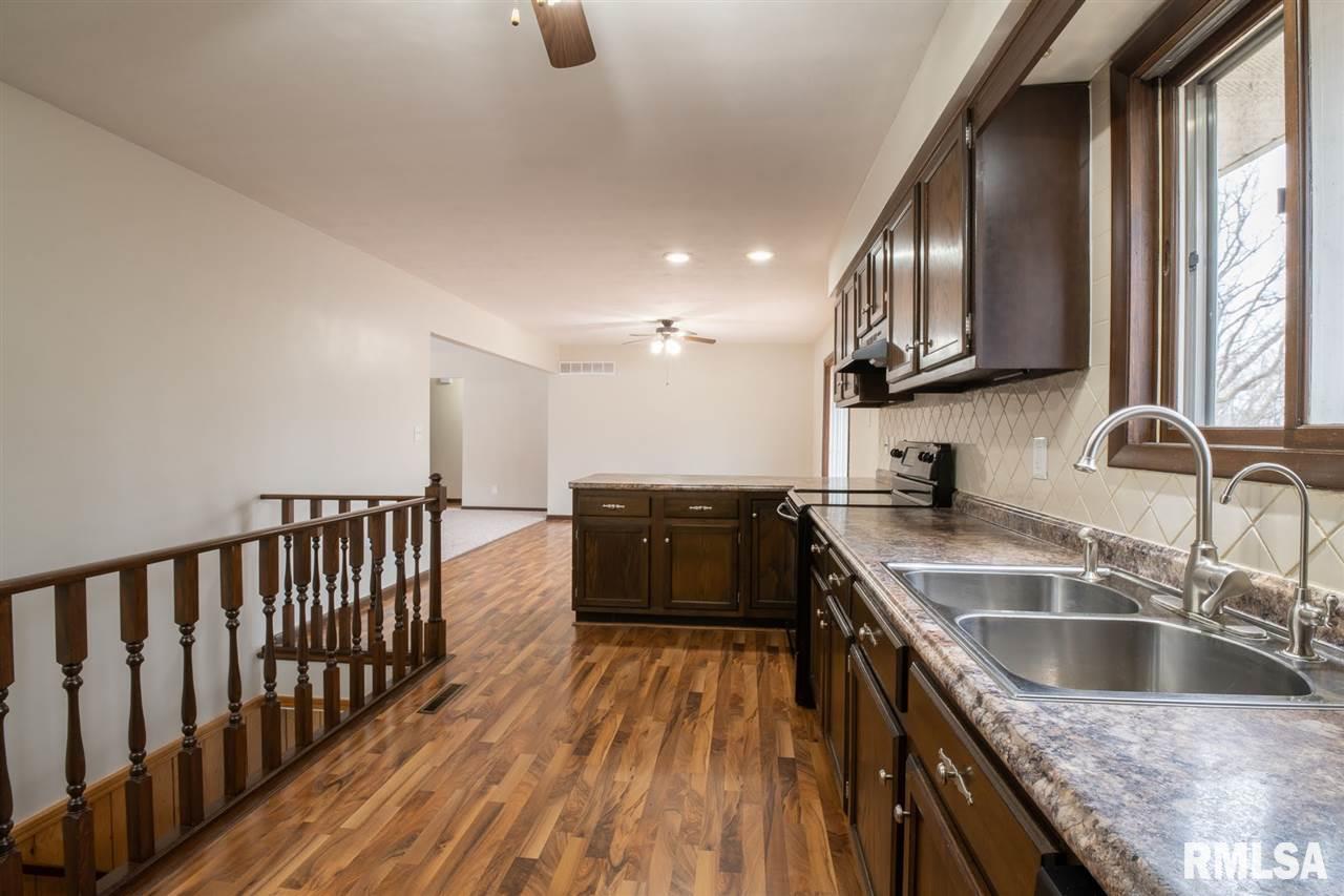 4709 North Koerner Road Peoria, IL 61615 - Photo 17 of 36 Gallery Image 17