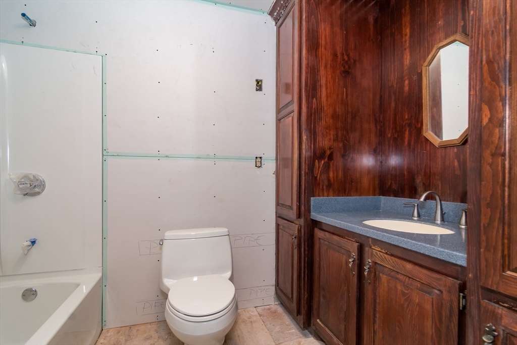 54 Spectacle Hill Road Bolton, MA 01740 - Photo 17 of 34