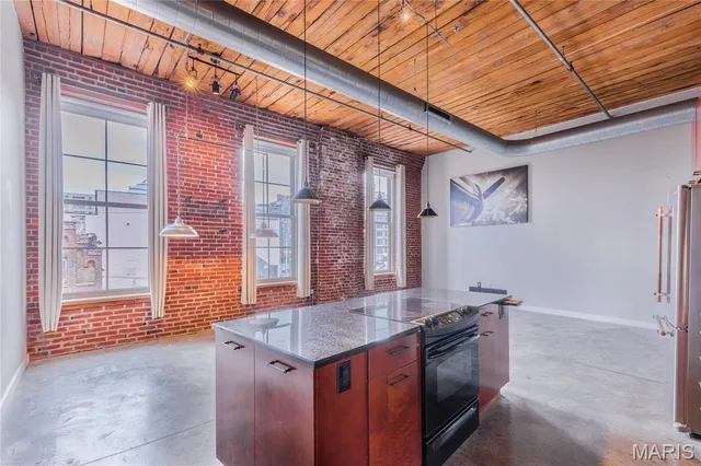 $175,000 | 721 North 17th Street, Unit 207, St. Louis, MO 63103