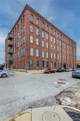 $175,000 | 721 North 17th Street, Unit 207, St. Louis, MO 63103
