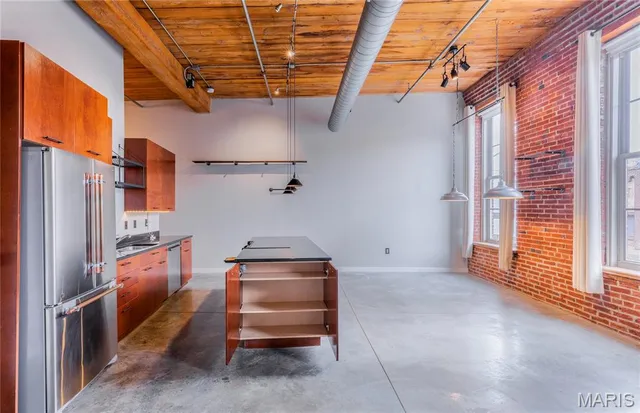 $175,000 | 721 North 17th Street, Unit 207, St. Louis, MO 63103