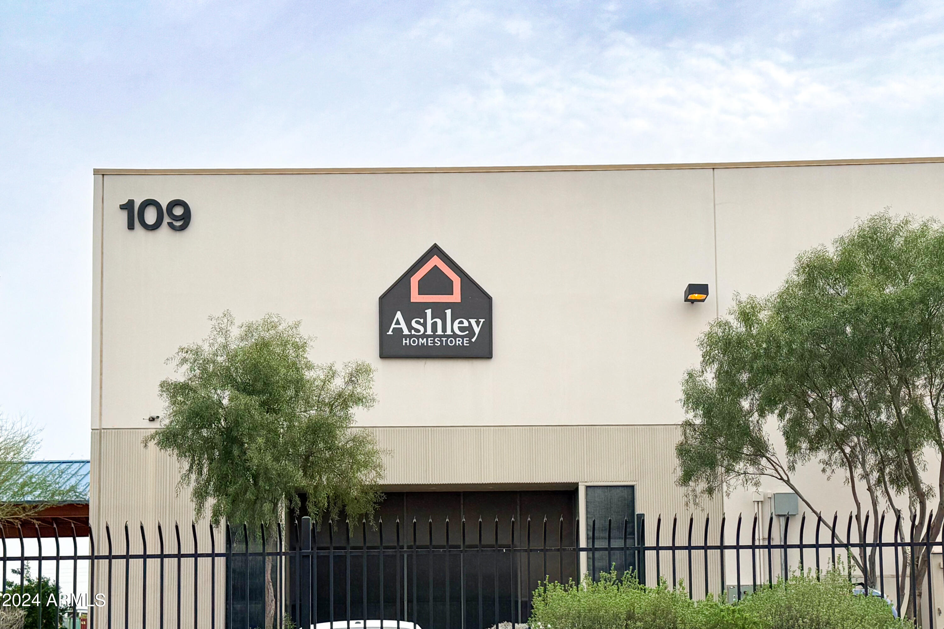 3601 West Melvin Street, Unit 7 Phoenix, AZ 85009 - Photo 19 of 26 a close up of a sign board