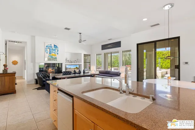 $1,395,000 | 1450 Lorena Way, Palm Springs, CA 92262