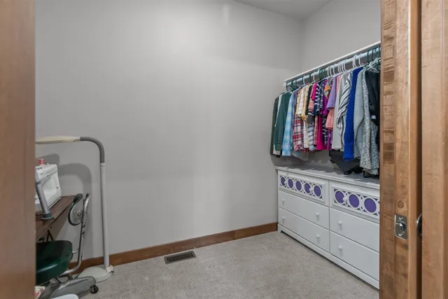 $454,900 | 810 Whisper Falls Lane, Menasha, WI 54952