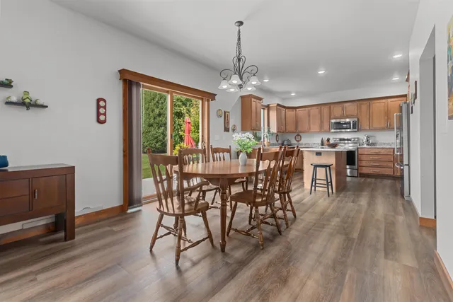 $454,900 | 810 Whisper Falls Lane, Menasha, WI 54952