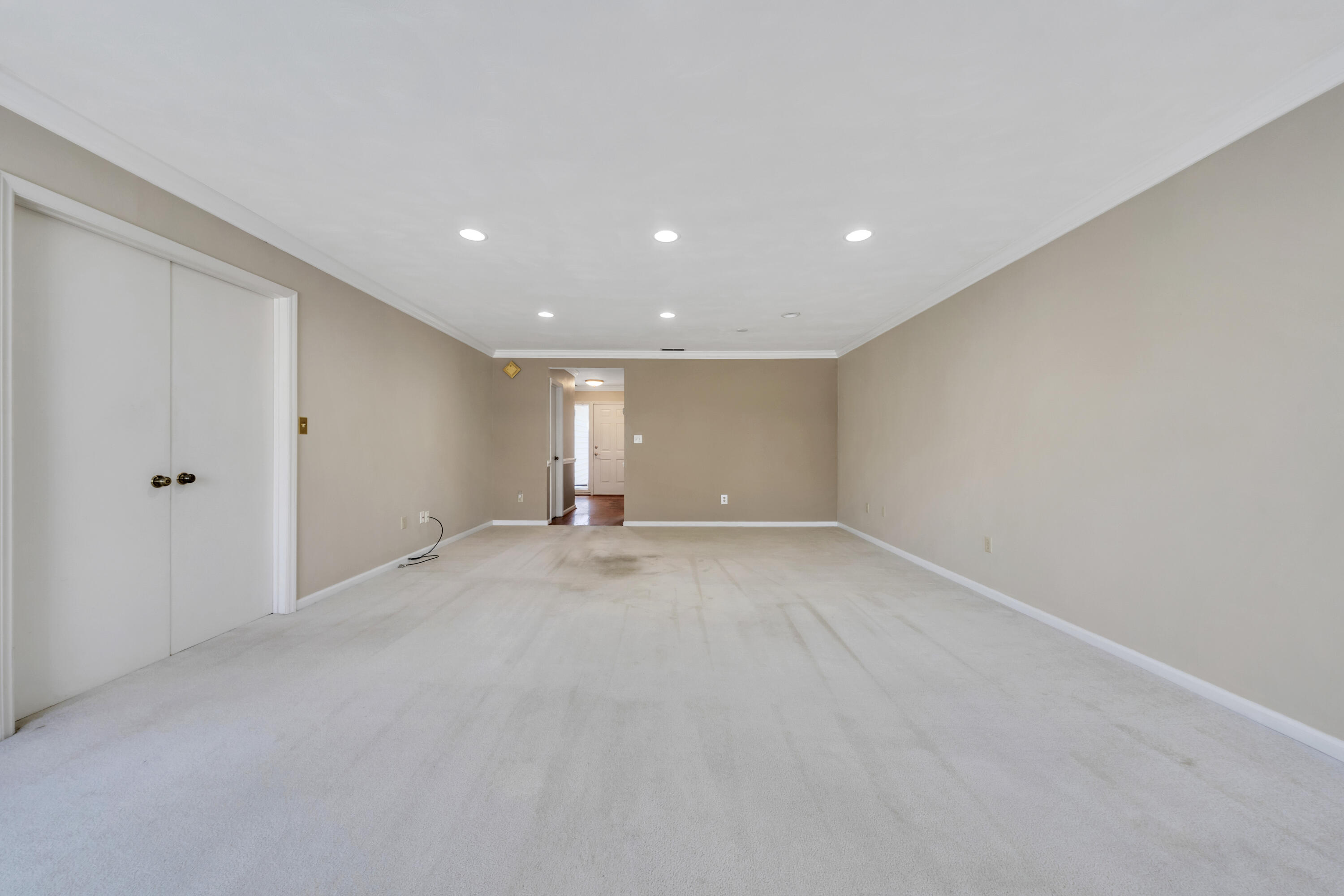2404 Post Oak Road Salem, VA 24153 - Photo 15 of 50 15-MIB01866