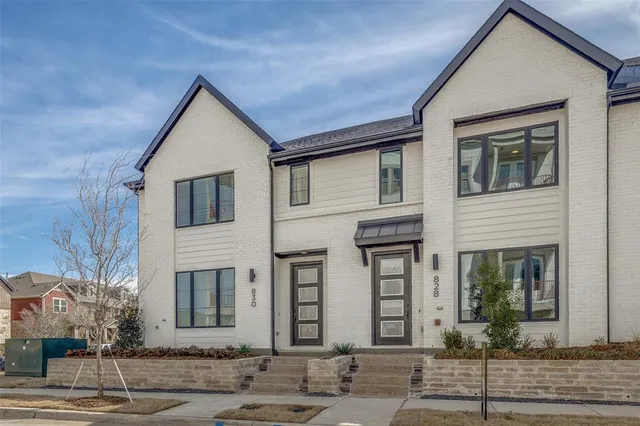 $3,200 | 830 Trace Hawk Lane, Arlington, TX 76005