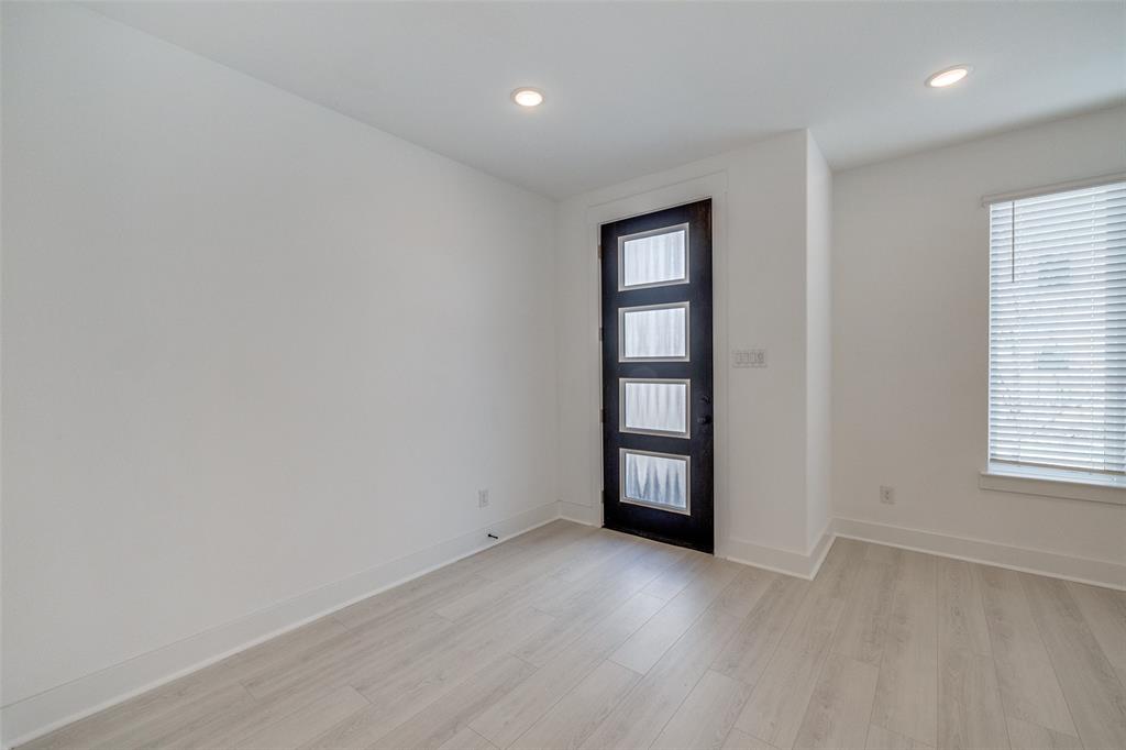 830 Trace Hawk Lane Arlington, TX 76005 - Photo 2 of 25