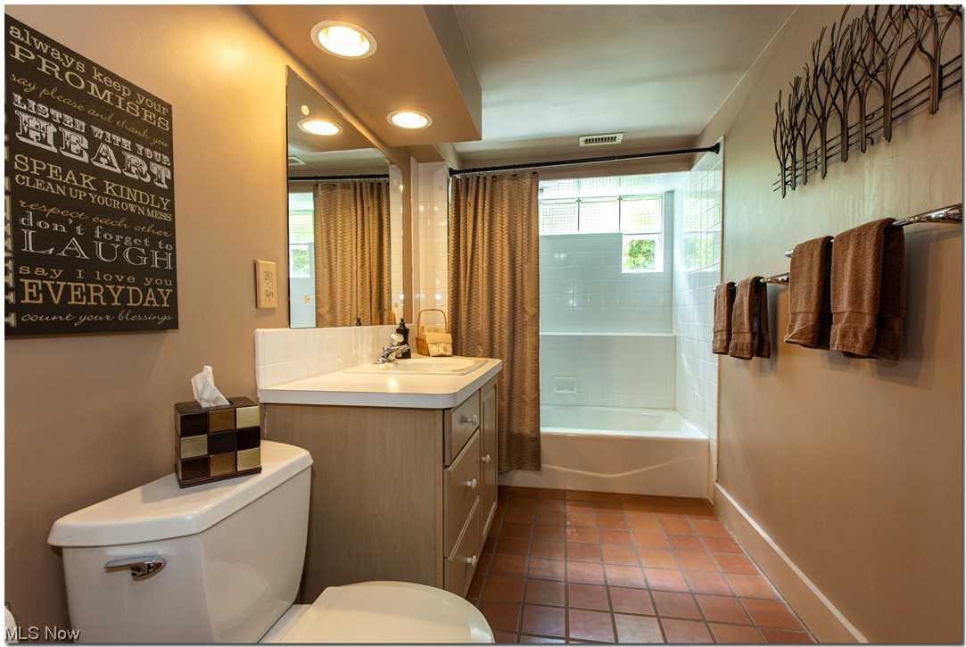 3222 Kersdale Road Pepper Pike, OH 44124 - Photo 26 of 35 Full bathroom #3