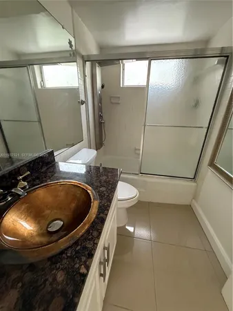 $1,950 | Arrowhead Condominium, Davie, FL 33324