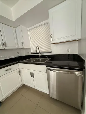 $1,950 | Arrowhead Condominium, Davie, FL 33324