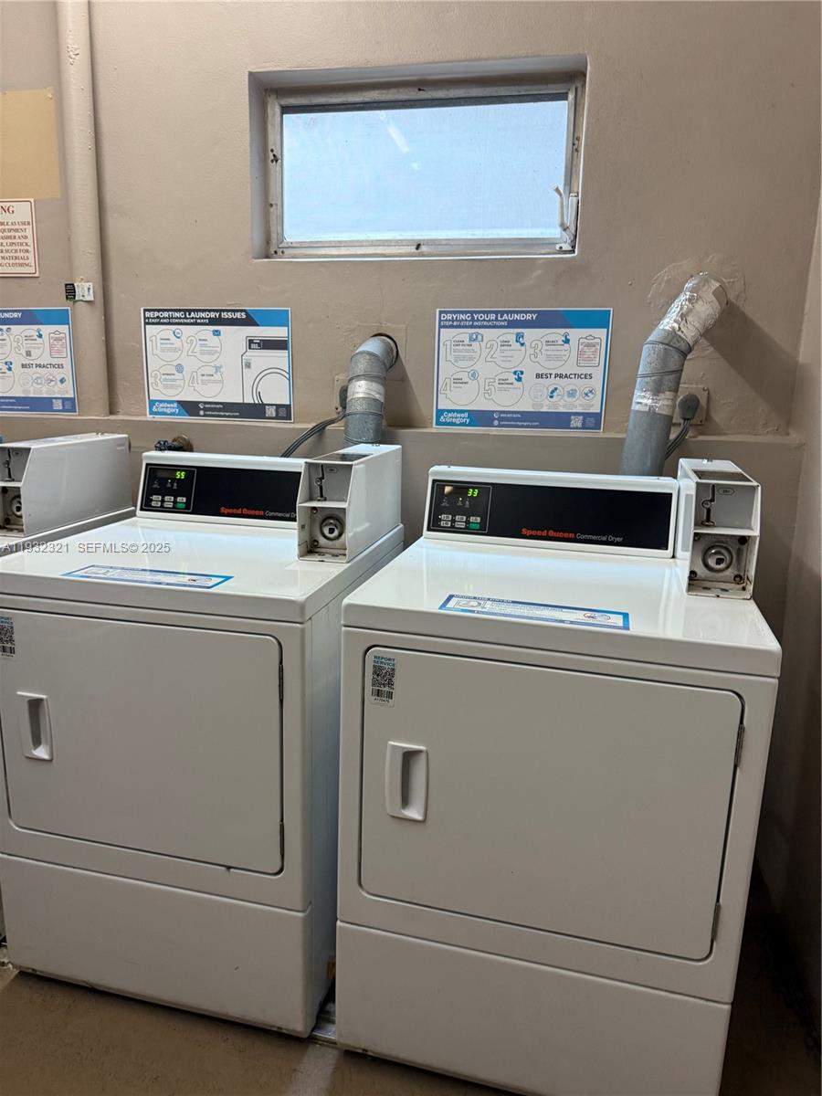Arrowhead Condominium Davie, FL 33324 - Photo 34 of 35 a utility room with dryer and washer