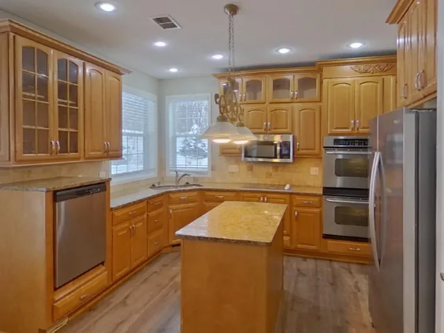 $3,679 | 15012 Viewcrest Lane, Burnsville, MN 55306