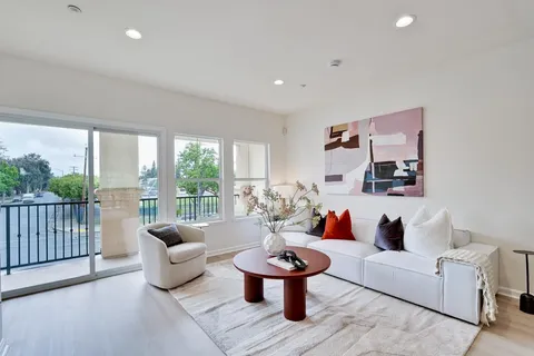 $1,025,000 | 2165 Sonador Commons, San Jose, CA 95128
