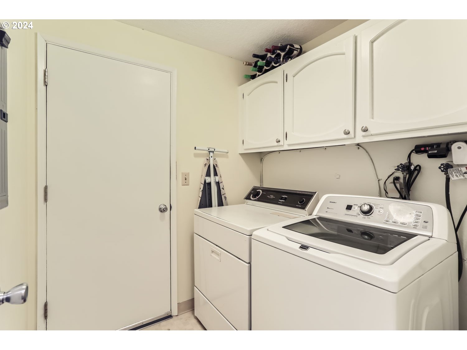 16380 Southwest Rosa Road Beaverton, OR 97007 - Photo 21 of 26 Gallery Image 21