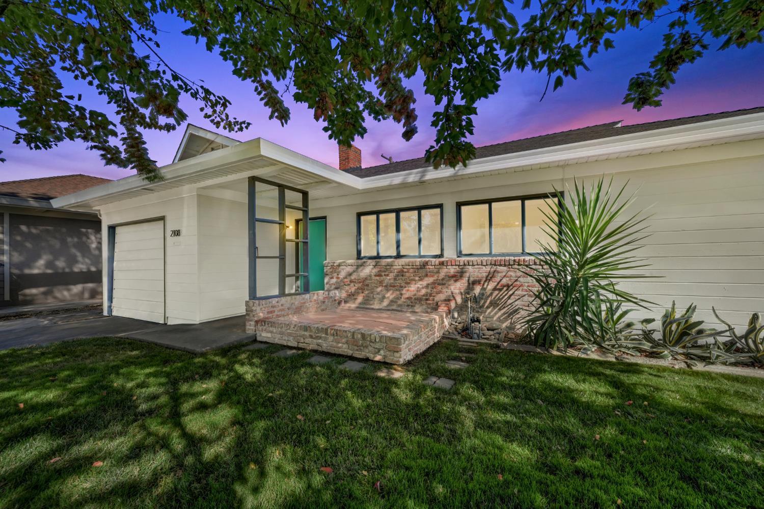 2108 Tevis Road Sacramento, CA 95825 - Photo 1 of 1 Gallery Image 1