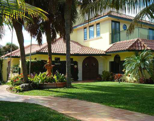 99 Northeast Spanish Trail Boca Raton, FL 33432 - Photo 3 of 30 d1