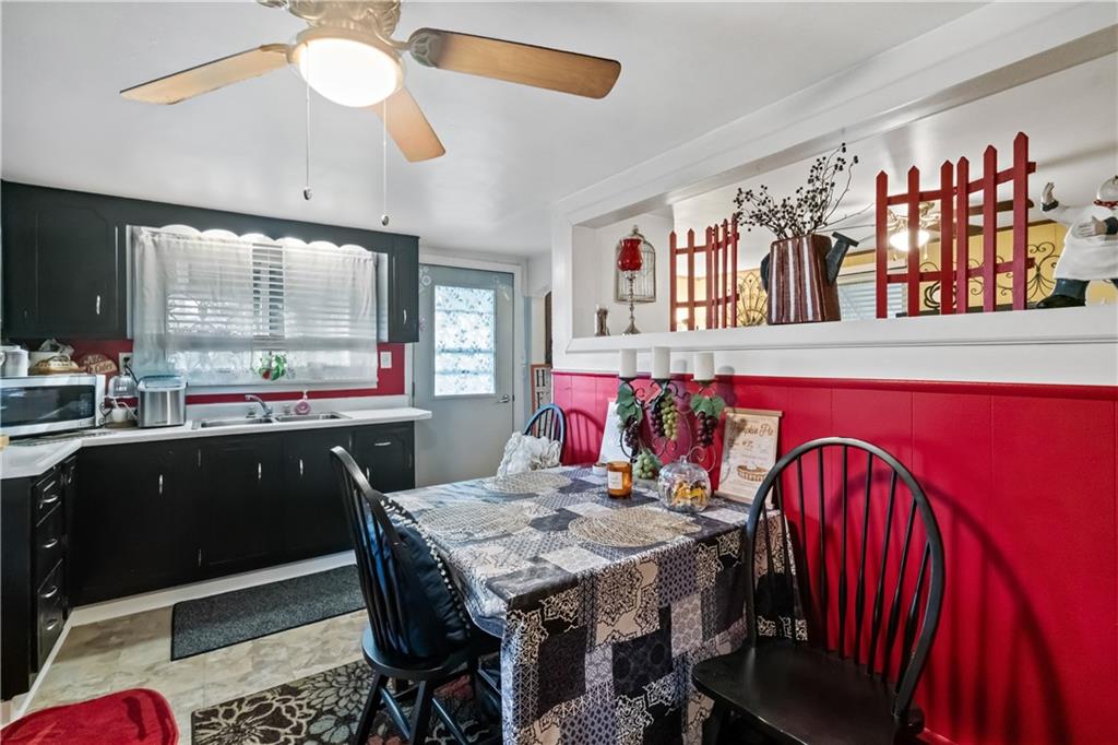 718 Gladden Road Canonsburg, PA 15317 - Photo 17 of 28 a view of a dining room and furniture