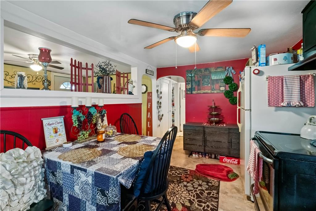 718 Gladden Road Canonsburg, PA 15317 - Photo 18 of 28 a view of a dining room with furniture