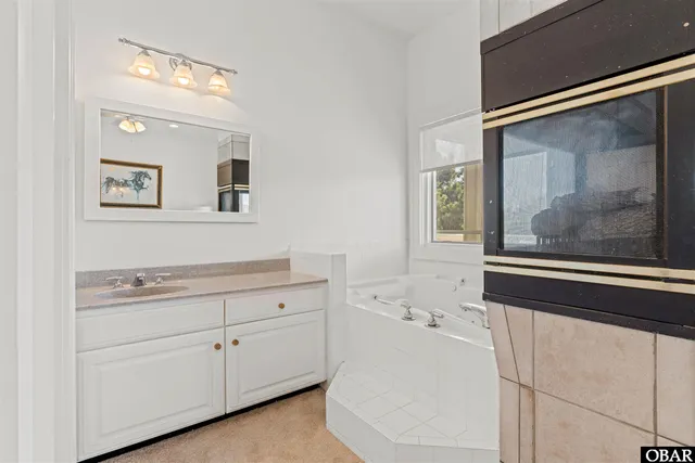 $2,499,000 | 925 Lighthouse Drive, Corolla, NC 27927