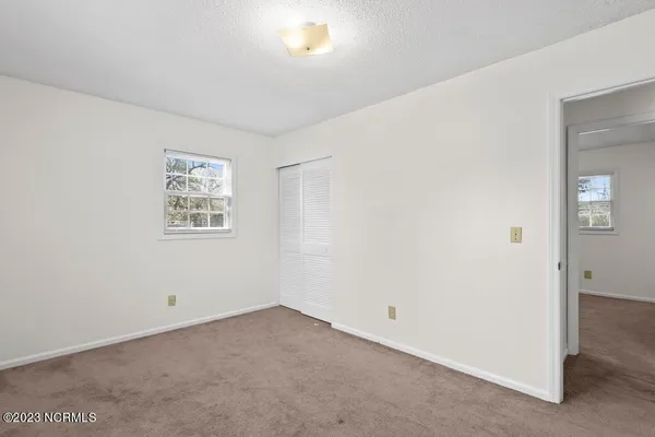 $1,500 | 219 Edgewood Drive, Jacksonville, NC 28546