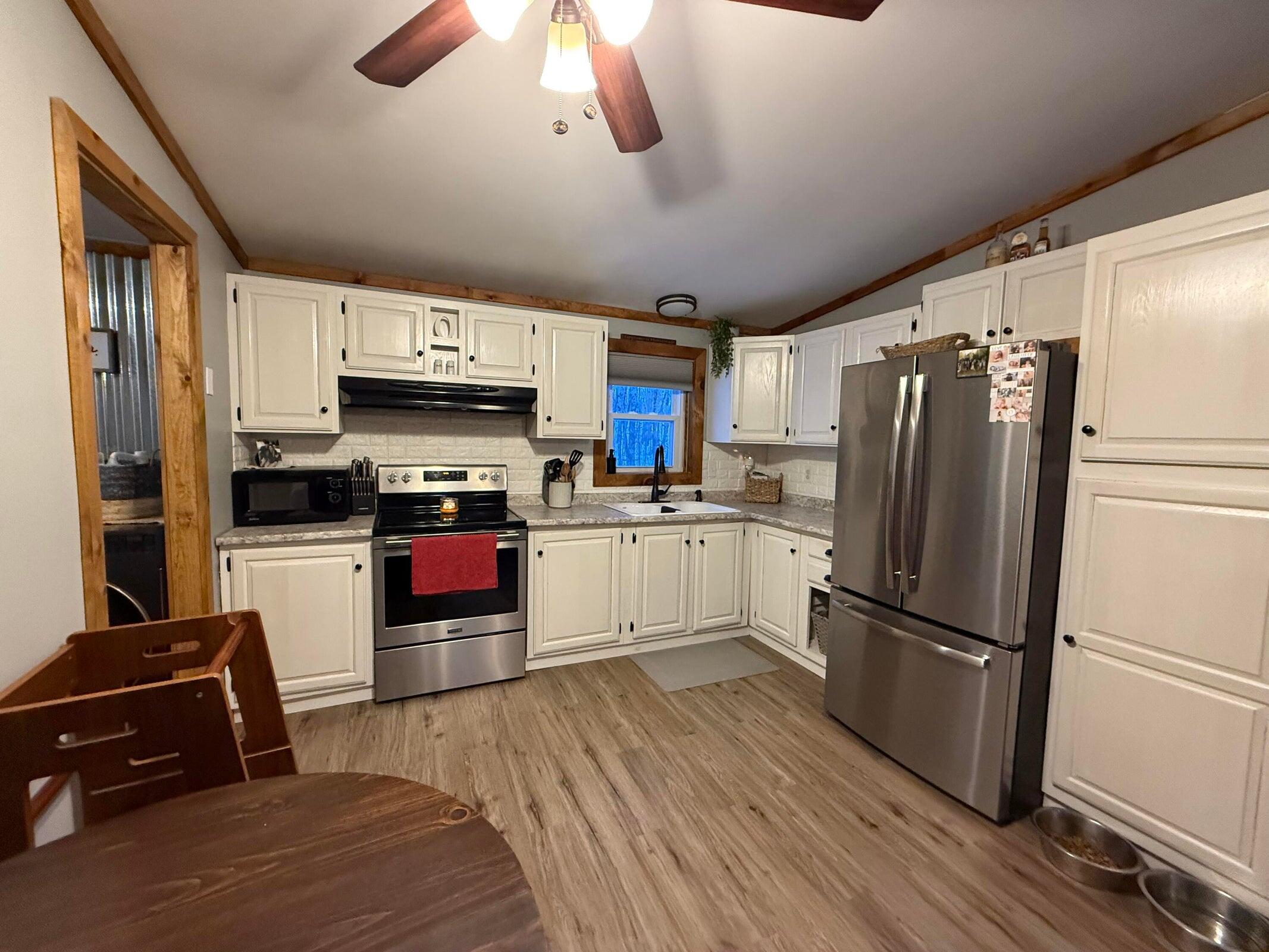 274 North Chester Road Lincoln, ME 04457 - Photo 12 of 32 20250209235201886023000000-o